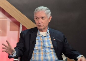 Puello Herrera exige demolición del Estadio Quisqueya; rechaza conflictos en Lidom