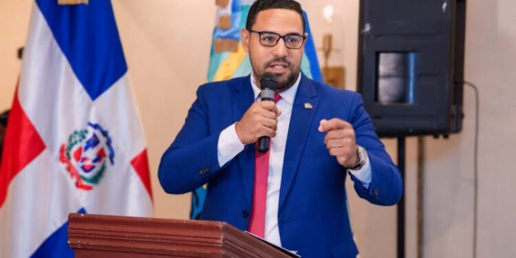 Agrimensores denuncian Bienes Nacionales y CEA frenan proyectos inmobiliarios