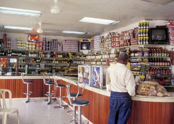 Programa en buenas prácticas busca transformar colmados dominicanos