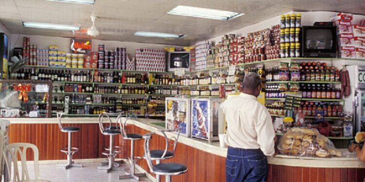 Programa en buenas prácticas busca transformar colmados dominicanos