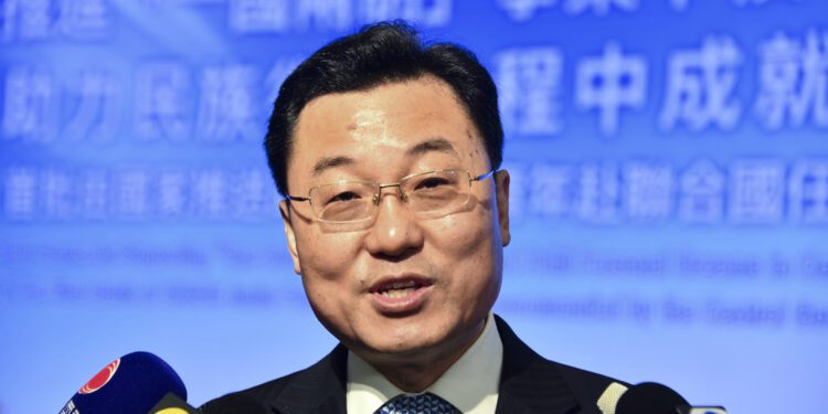 Guerra arancelaria de EE.UU. no frenará el avance de China, dice embajador