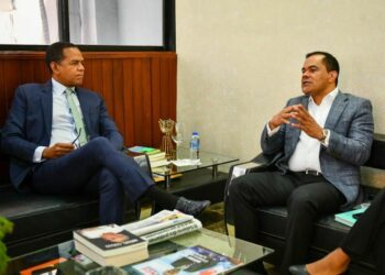 Director DIDA y superintendente seguros ponen mira en ARS y aseguradoras