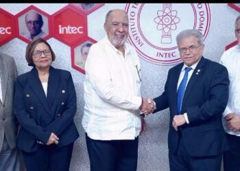 INTEC y CMD acuerdan bajar 15 mil al aval de médicos residentes