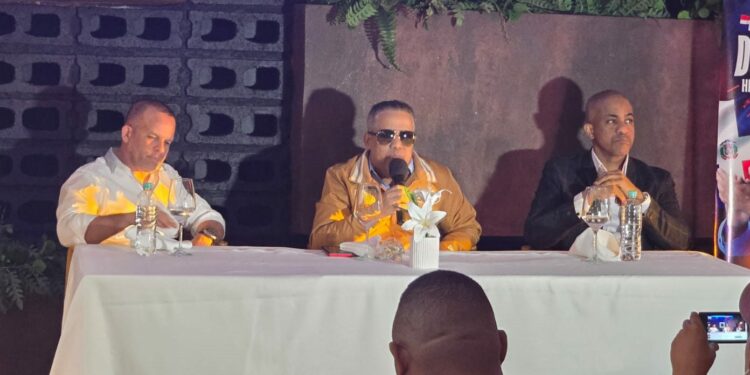 Héctor Acosta regresa a los escenarios con "Gracias Dominicanos"