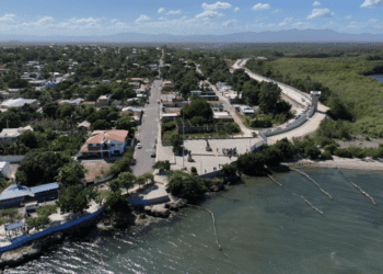 Construida más de 32 kilómetros de verja fronteriza con Haití