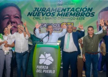 Un diputado y dos regidores del PLD se suman a la Fuerza del Pueblo