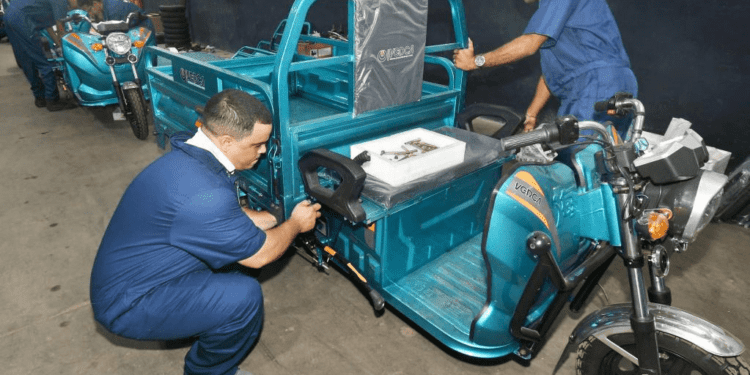 Cuba implementa plan para renovar vehículos en mal estado del turismo