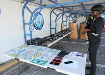 Policía desmantela red de tráfico de armas con base en Miami