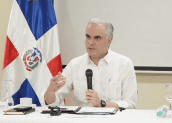 Minerd promueve diálogo para resolver conflictos tras incidente en Duarte