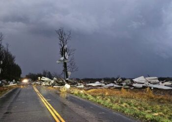 Tornados y tormentas de granizo dejan  una decena de muertos en Misuri (EEUU)