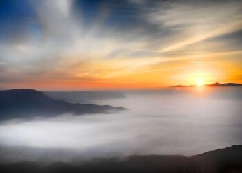 Descubrimiento científico revela impacto de las nubes bajas en el clima