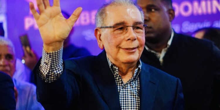 Danilo Medina cuestiona afirmaciones de Abinader sobre bienestar del pueblo dominicano