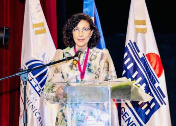 Aidita Selman recibe la Medalla al Mérito de las Bellas Artes