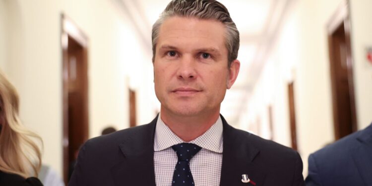 EEUU advierte a China: “Quienes buscan paz deben prepararse para la guerra”  