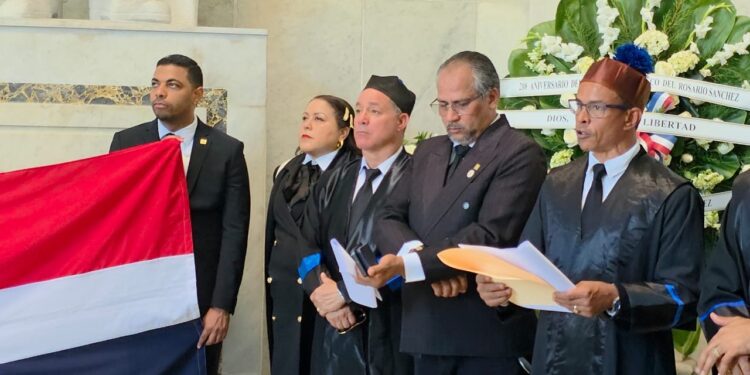 Fiscales instan al Gobierno fortalecer la Procuraduría para combatir el crimen organizado