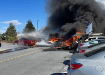 Una avioneta con cinco pasajeros se estrella en Pensilvania, EEUU
