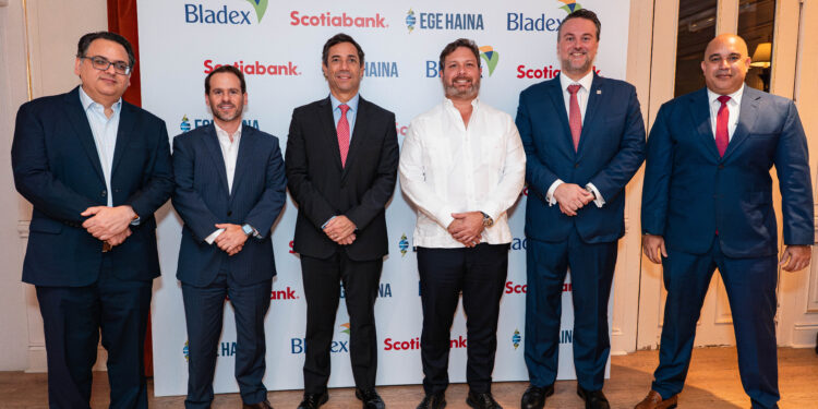 Bladex y Scotiabank financian con $100 millones a EGE Haina para energías renovables