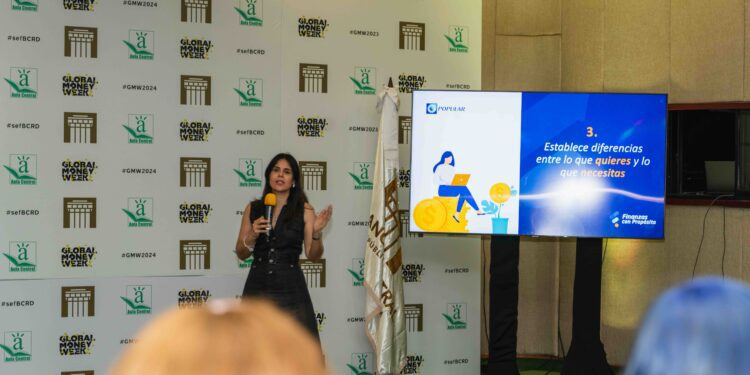 Banco Popular educa a niños y jóvenes en la Semana Económica y Financiera