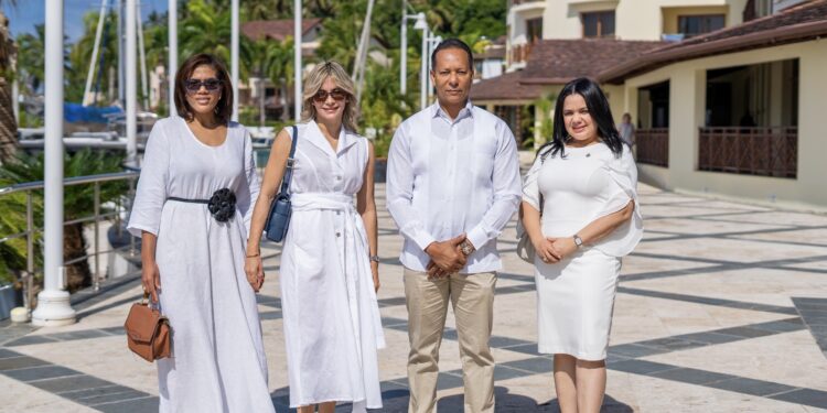 Samaná impulsa su turismo con innovación en su X Encuentro Anual