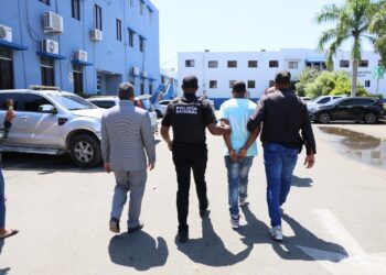 Se entregan dos implicados en doble homicidio en Herrera