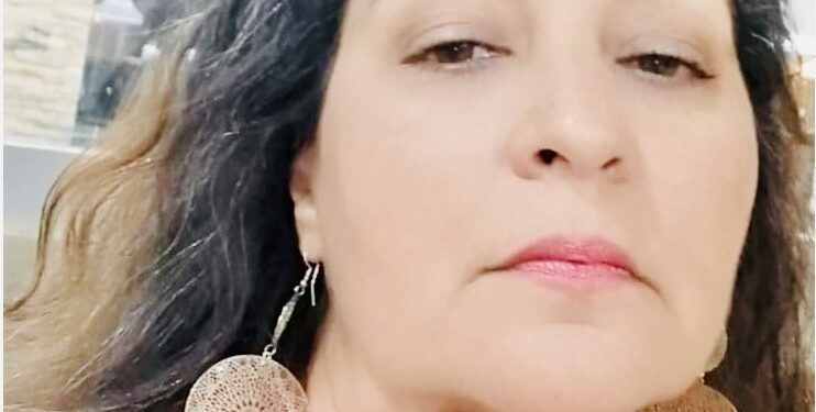 Ninoska Velázquez es premiada en España por su poesía