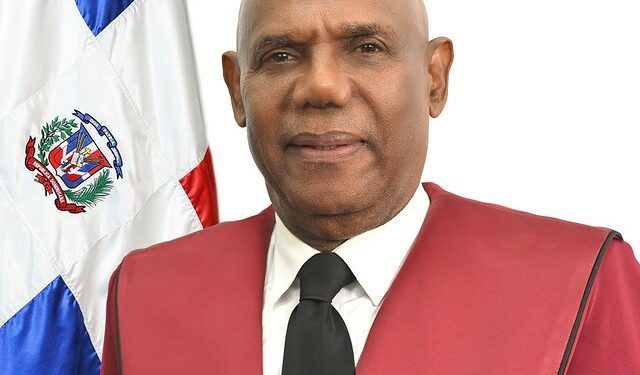 Jueces también cometen errores, afirma magistrado Alejandro Vargas