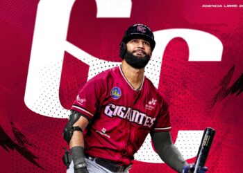 Gigantes del Cibao firman al jardinero Nomar Mazara en la agencia libre