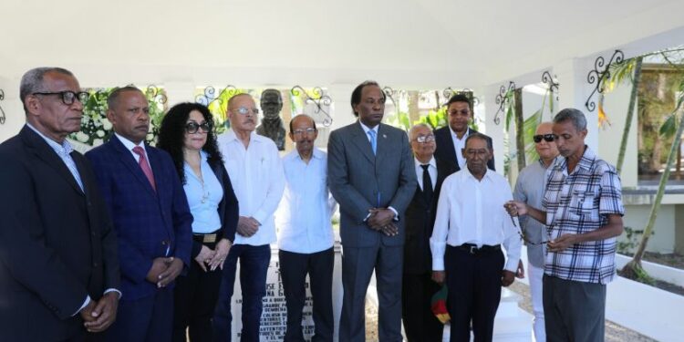 Proyecto de ley busca declarar a Peña Gómez Presidente Post Mortem 1994