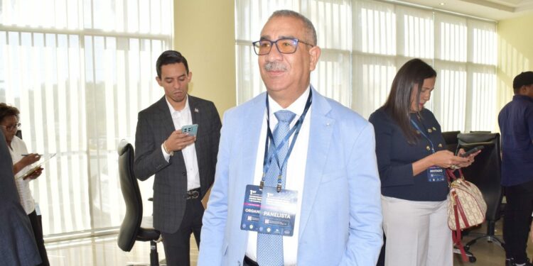 Durante congreso presentan plan para enfrentar las enfermades raras