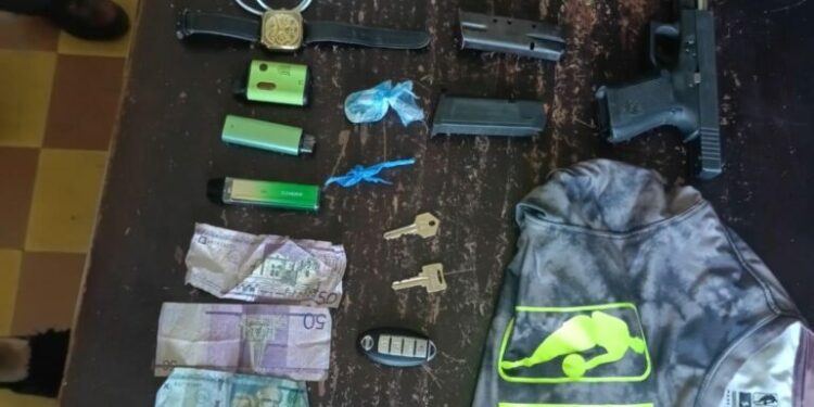 Policía frustra asalto y captura a cuatro implicados en Sánchez Ramírez