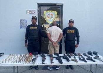 Policia incauta arsenal de armas y detiene a atacantes de viviendas