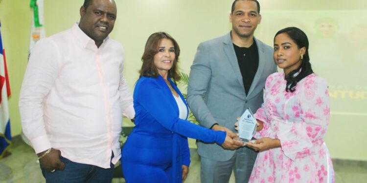 Cirujano plástico destaca calidad procesos se realizan en RD