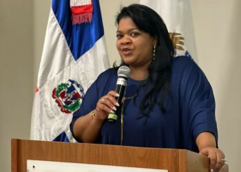 FENAMUTRA propone ajustes salariales para empleados del SNS en RD