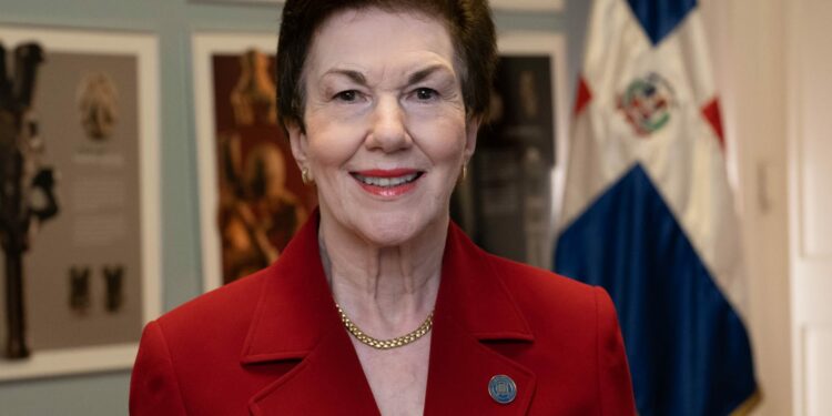 EEUU levanta restricciones al azúcar del Central Romana