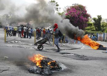 Carreteras controladas por pandillas en Haití; denuncian pasividad del gobierno