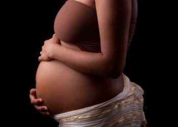 Repatrían a mujeres haitianas tras dar a luz en hospitales dominicanos