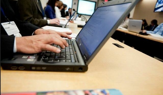 Plataformas digitales redefinen el empleo urbano en América Latina