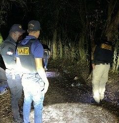 Caen dos supuestos delincuentes tras enfrentamiento armado en Haina