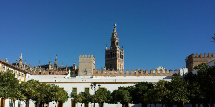 Sevilla honrará a víctimas del derrumbe en discoteca de Santo Domingo