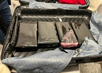 Mexicana detenida en AILA con cocaína en maleta