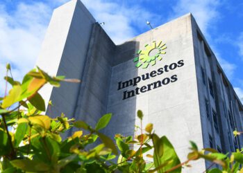 RD acelera digitalización fiscal con facturación electrónica obligatoria