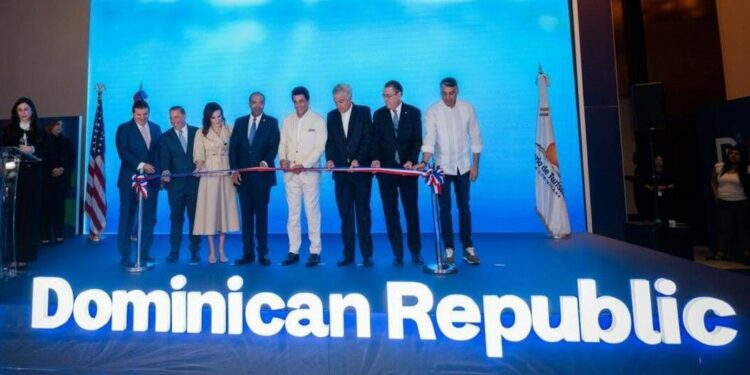 RD refuerza lazos turísticos con América en importante feria en Miami
