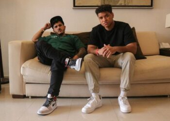 Dúo musical dominico boricua conquista Netflix 