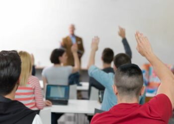 Formación técnica clave brecha para empresas y empleo en RD