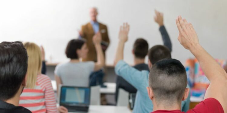 Formación técnica clave brecha para empresas y empleo en RD