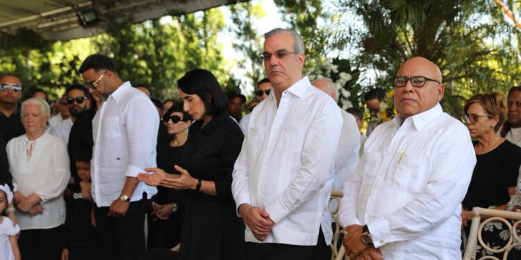 Presidente Abinader despide a la gobernadora Nelsy Cruz en Montecristi