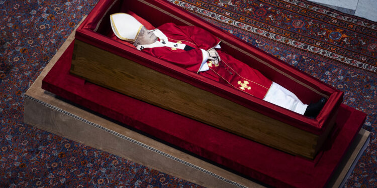 Los olvidados acompañarán al Papa Francisco en su adiós