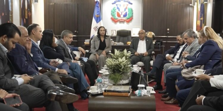 Tragedia en Jet Set: Pacheco informa diputado Carlos Gil está fuera de peligro