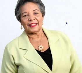 UASD pondrá a circular libro “Cómo cuidar a pacientes críticos”