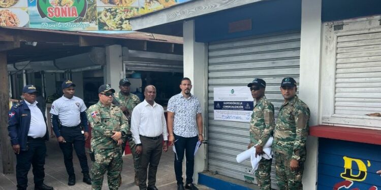 Pro Consumidor cumple advertencia cierra negocios playeros de Boca Chica